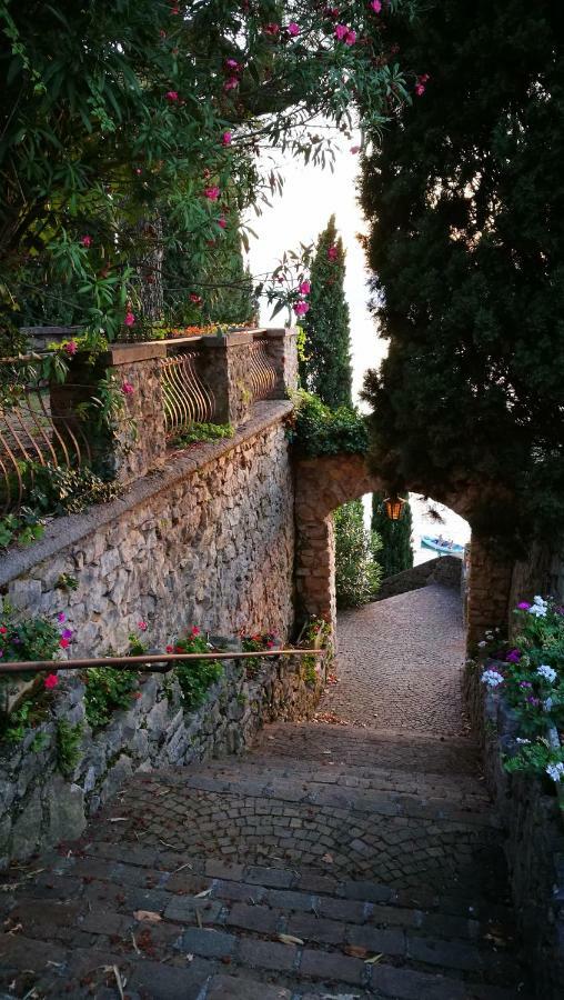 Bellavista Eremitaggio Apartment Torri Del Benaco Luaran gambar