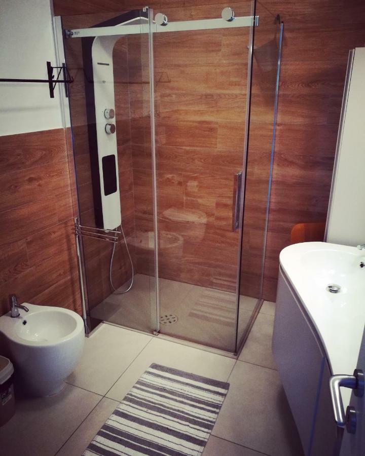 Bellavista Eremitaggio Apartment Torri Del Benaco Luaran gambar